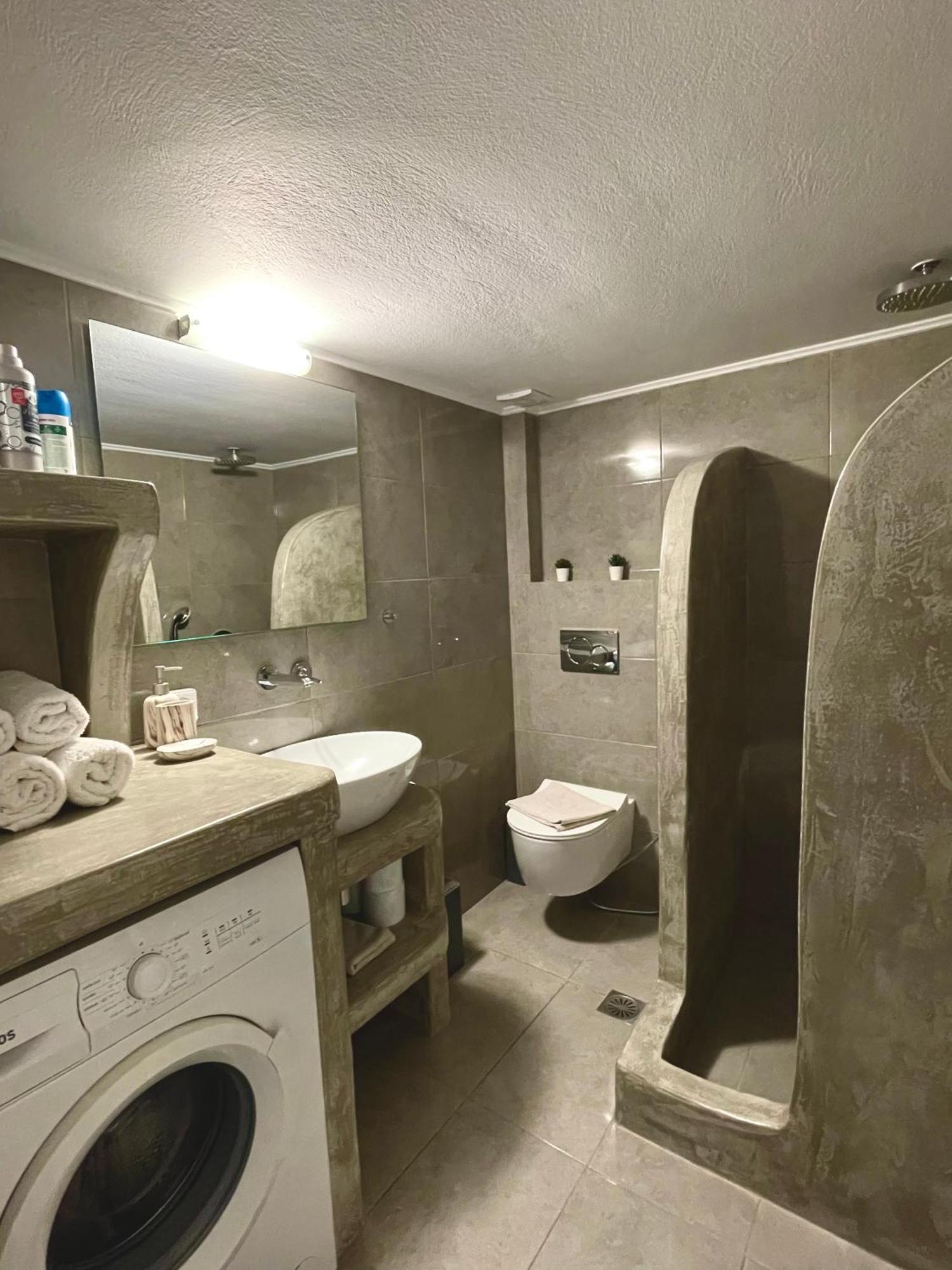 Emanouela'S Apartement In The Center Of Adamas Luaran gambar